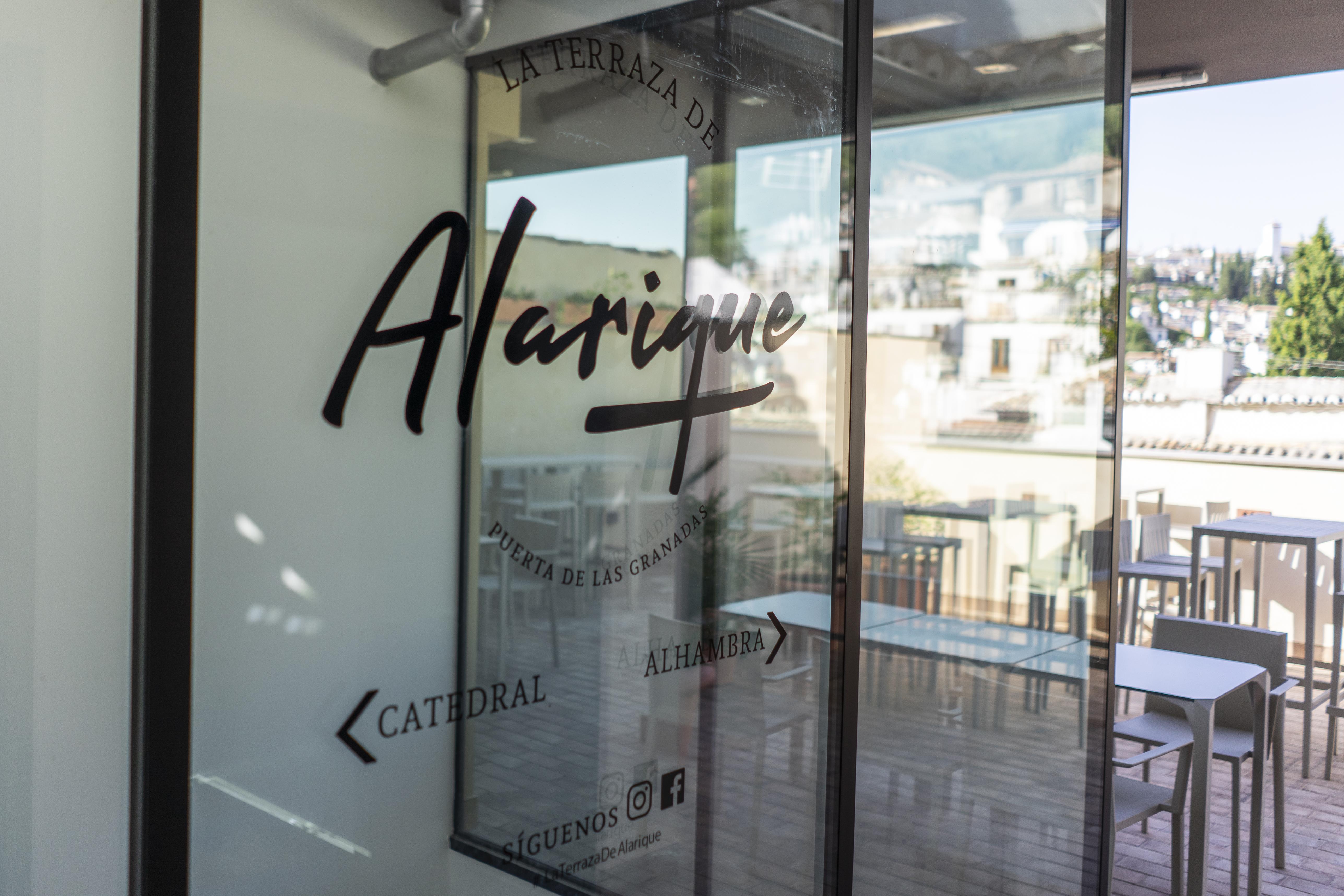 Boutique Puerta De Granadas Grenade